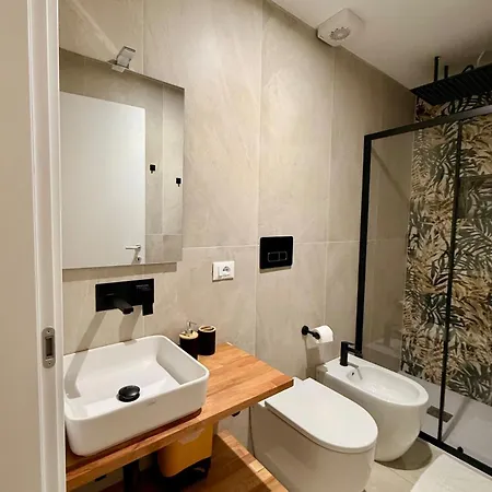 Mille With 2 Bathrooms And Terrace 볼로냐